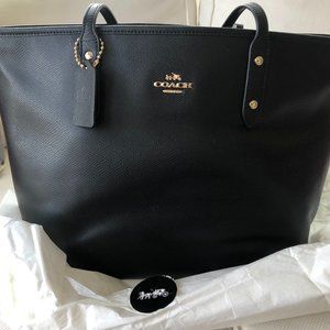 NEW COACH BLACK CITY ZIP TOTE